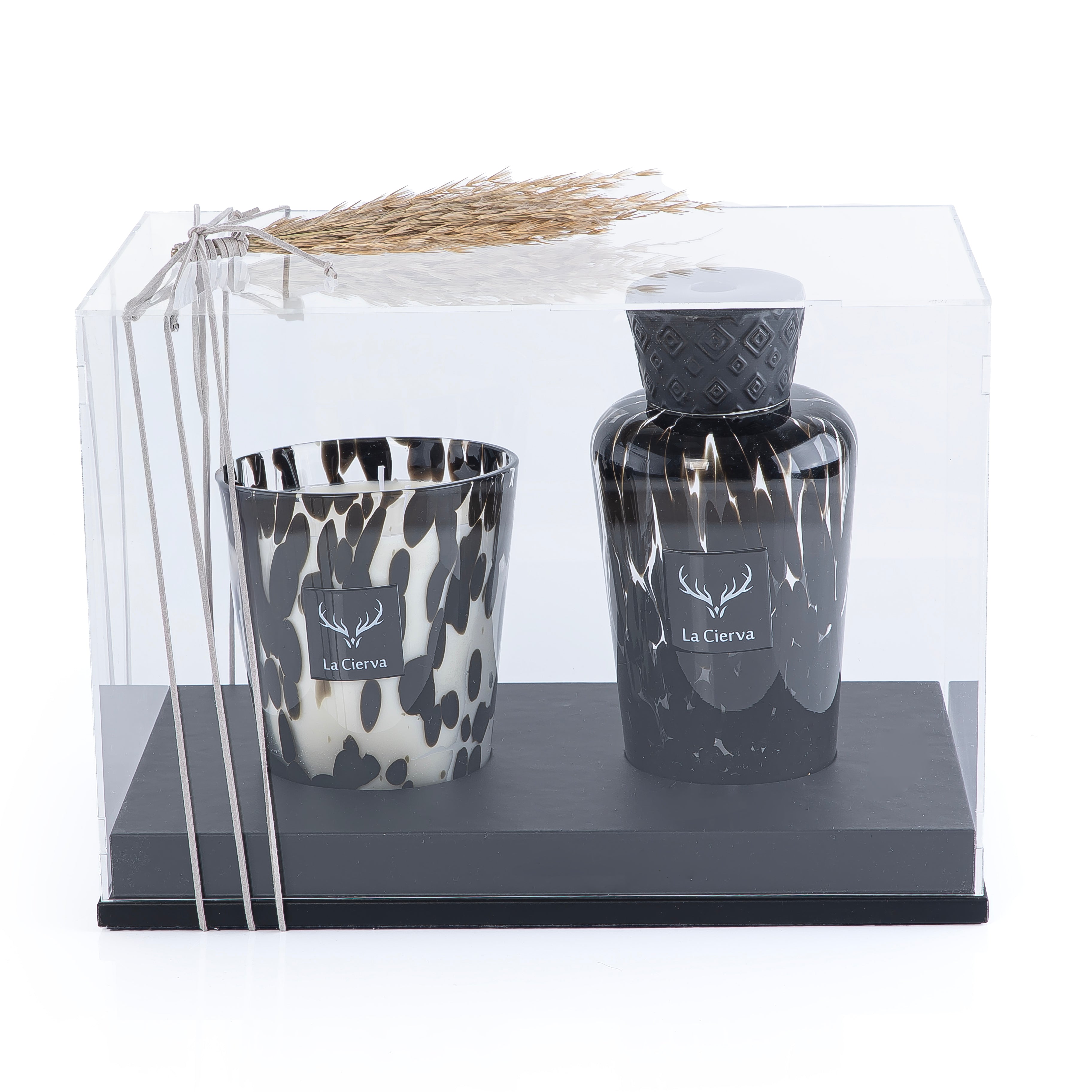 طقم مكون من شمعة و ديفيوزرSilence Forest الاسود من لاسيرفا مع بوكس اكريليك