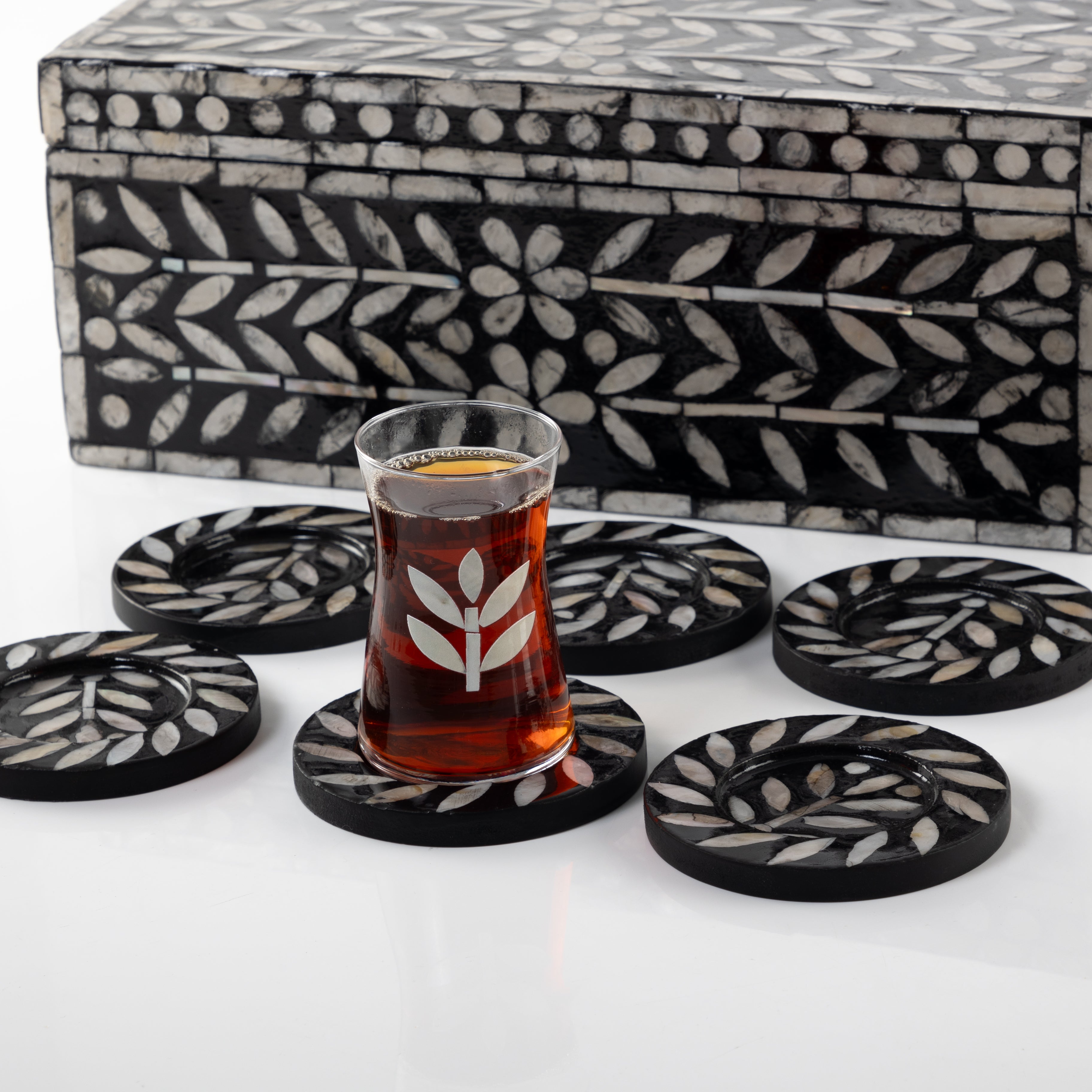 Set of mother pearl 12 coaster with 6 cups for coffee and 6 cups for tea with box - black