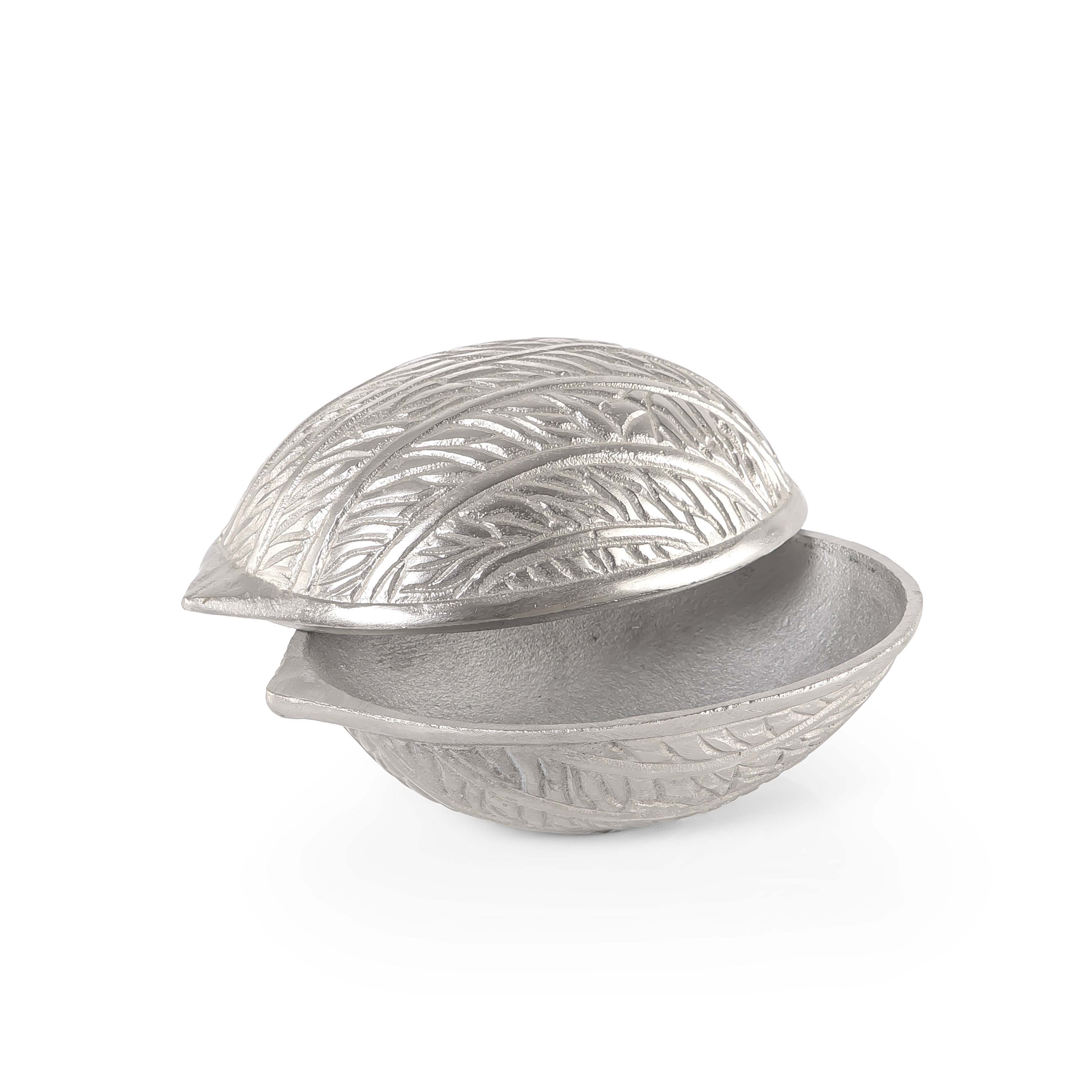 وعاء معدن بغطاء