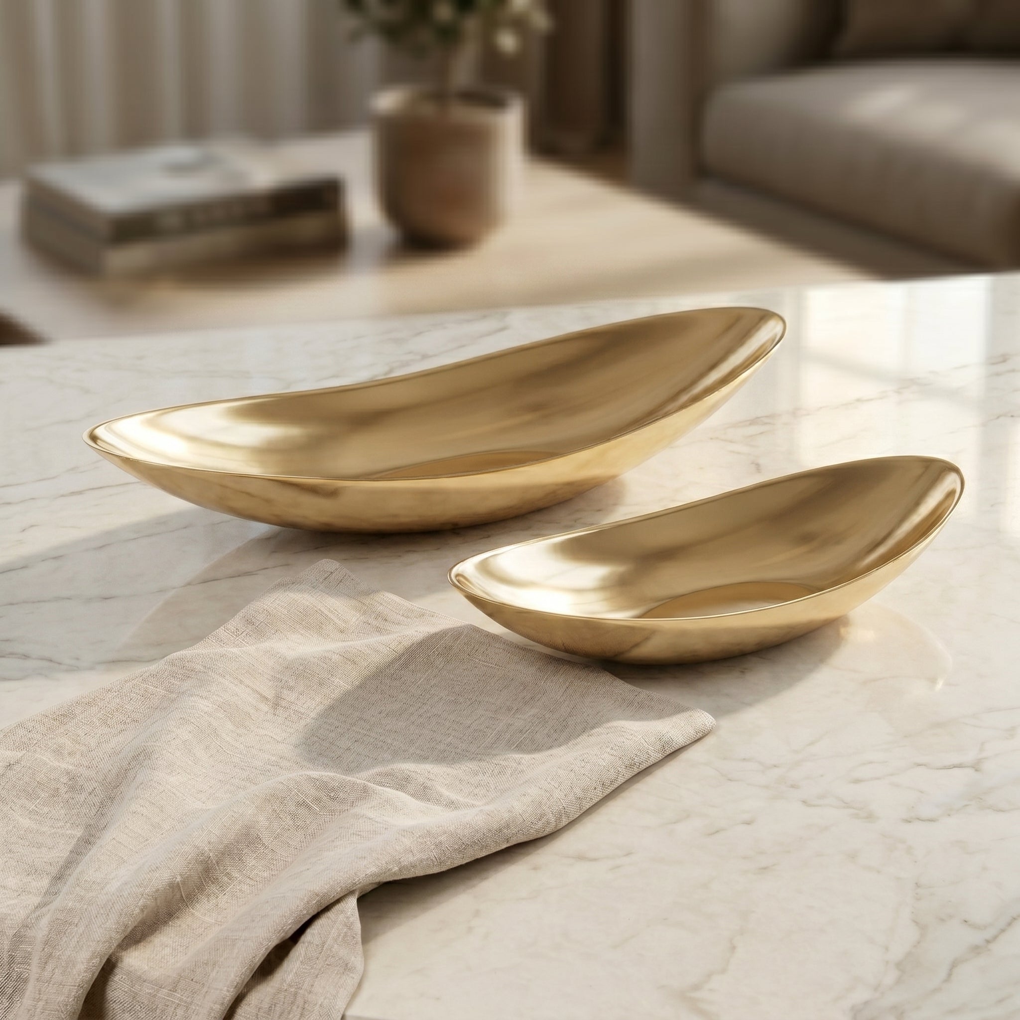 Set of 2 Oval Metal Plates With Gift Box - Gold