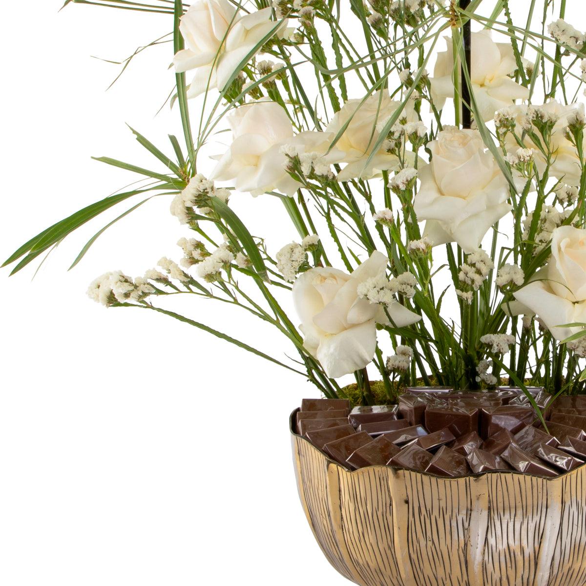 Metal bowl decorated with chocolates and flower - CASCADES