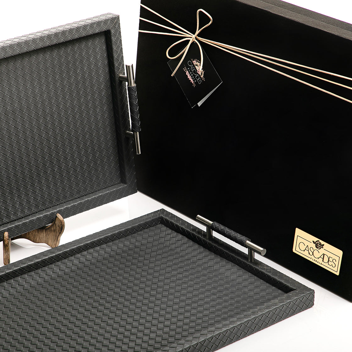 Set of 2 bottega leather trays with gift box