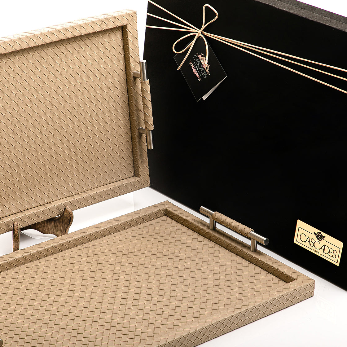 Set of 2 bottega leather trays with gift box