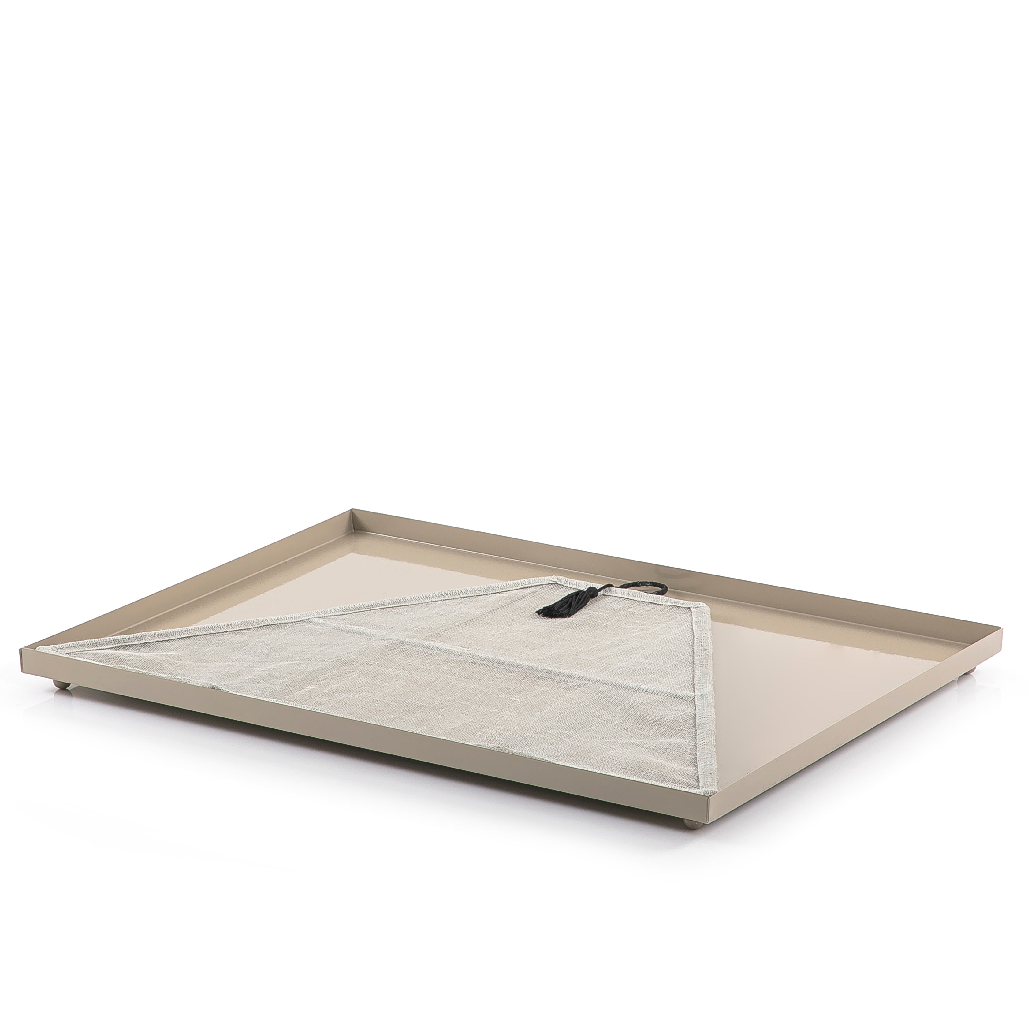 Foldable rattan cover with metal tray