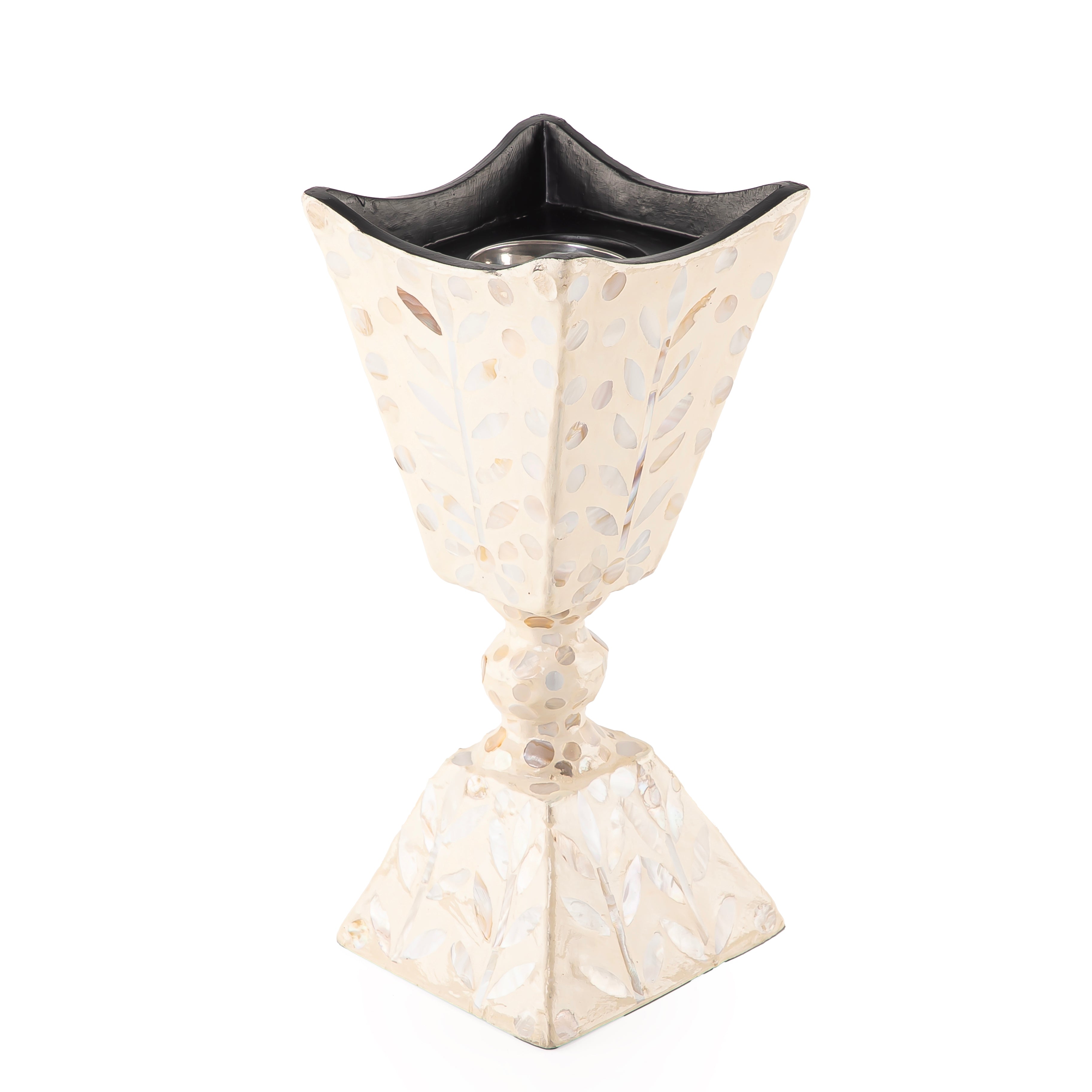 مبخر من الصدف - كريمي