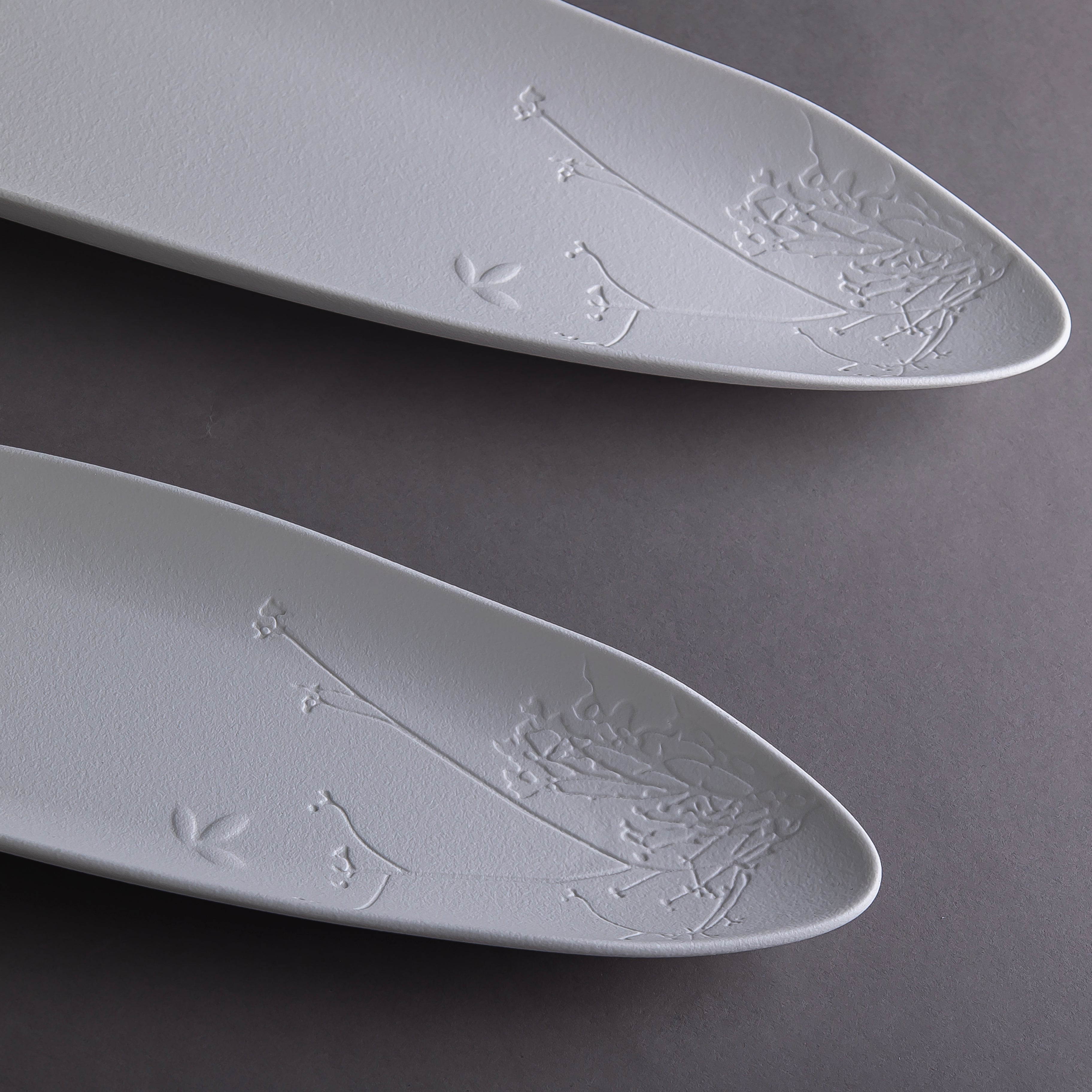 طقم مكون من2 طبق سيراميك مع بوكس هدايا - أبيض 