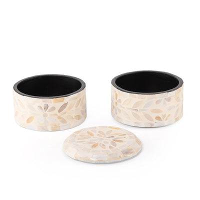 قطعة من طبقتين مع غطاء