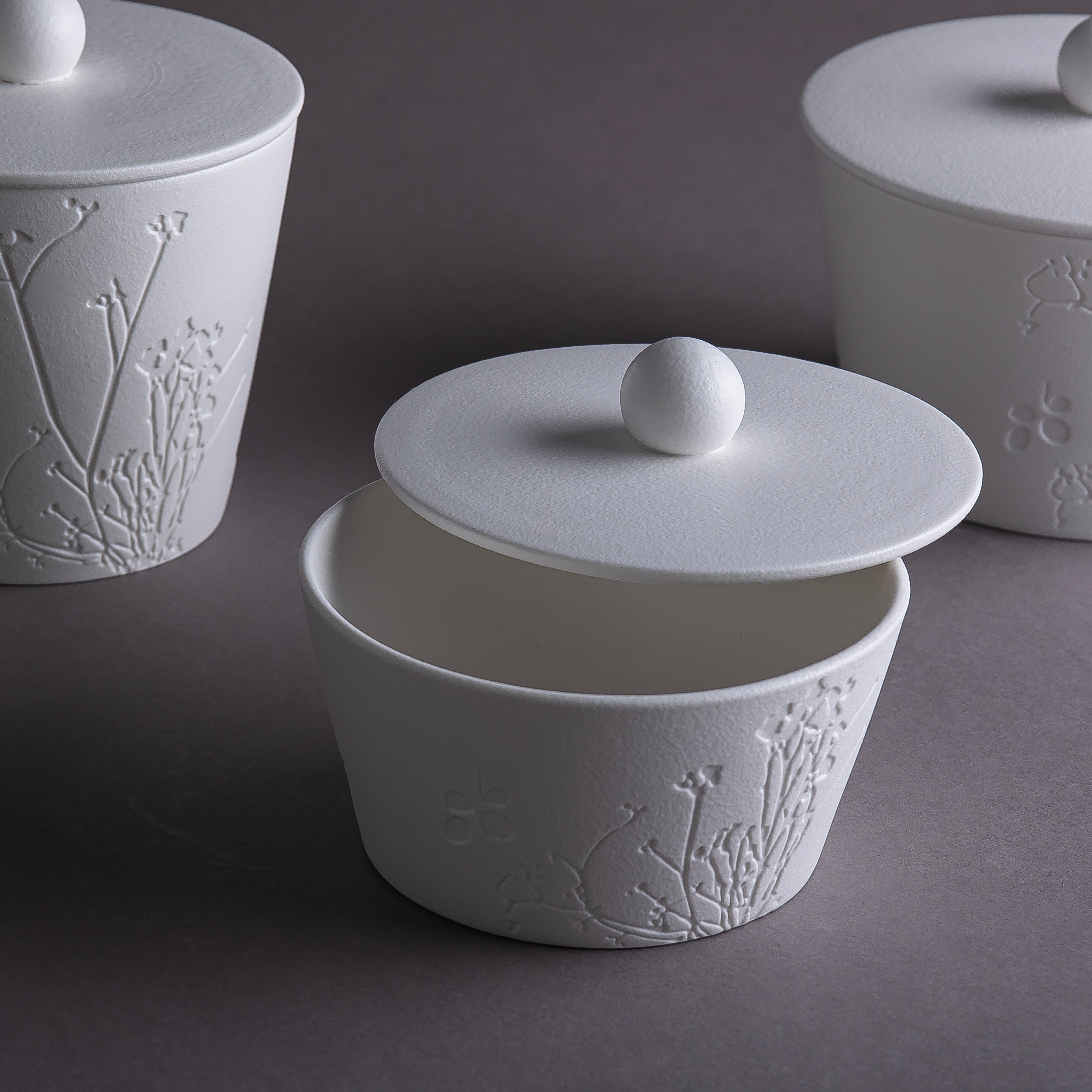 طقم 3 وعاء سيراميك بغطاء مع بوكس هدايا 