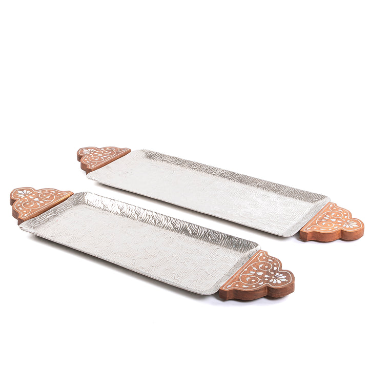 Set of 2 metal tray with wooden handle