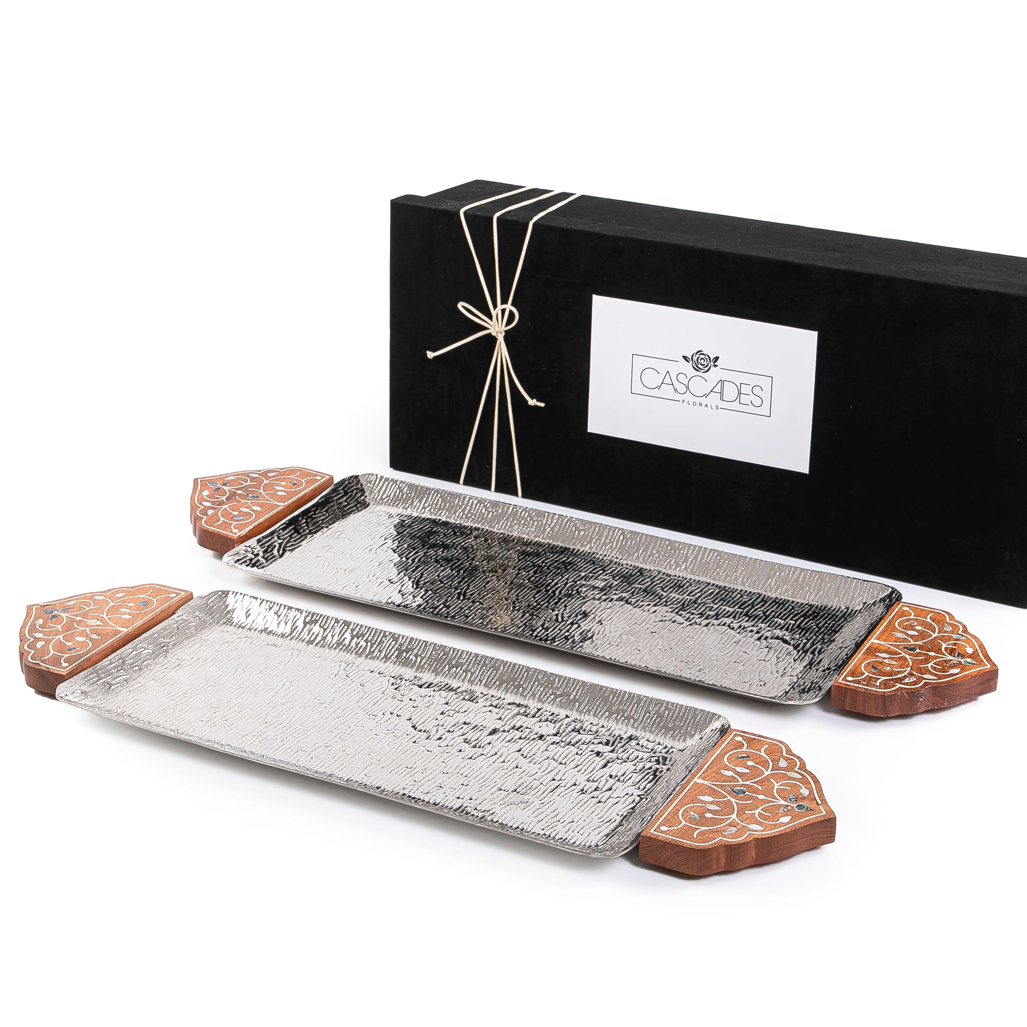 Set of 2 metal tray with wooden handle - CASCADES