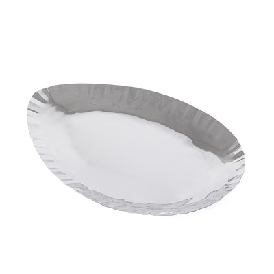 طبق تقديم معدني أنيق بلمسة فضية