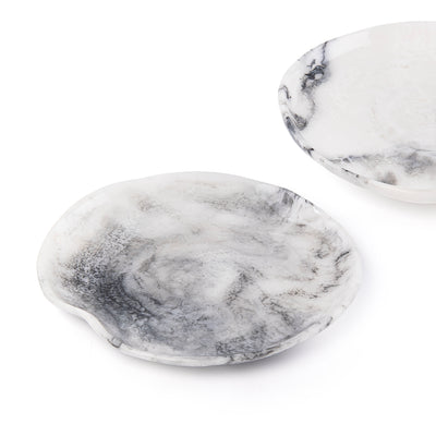 طقم 2 طبق تقديم راتنج مع بوكس هدايا - أبيض و أسود 