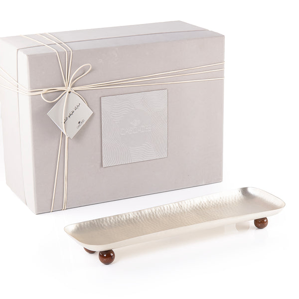 Metal plate with gift box