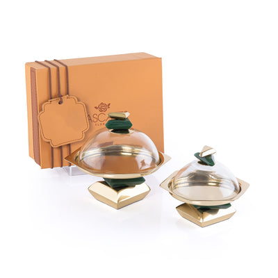 طقم 2 ستاند كيك معدن مع غطاء زجاجي و بوكس هدايا - ذهبي و أخضر
