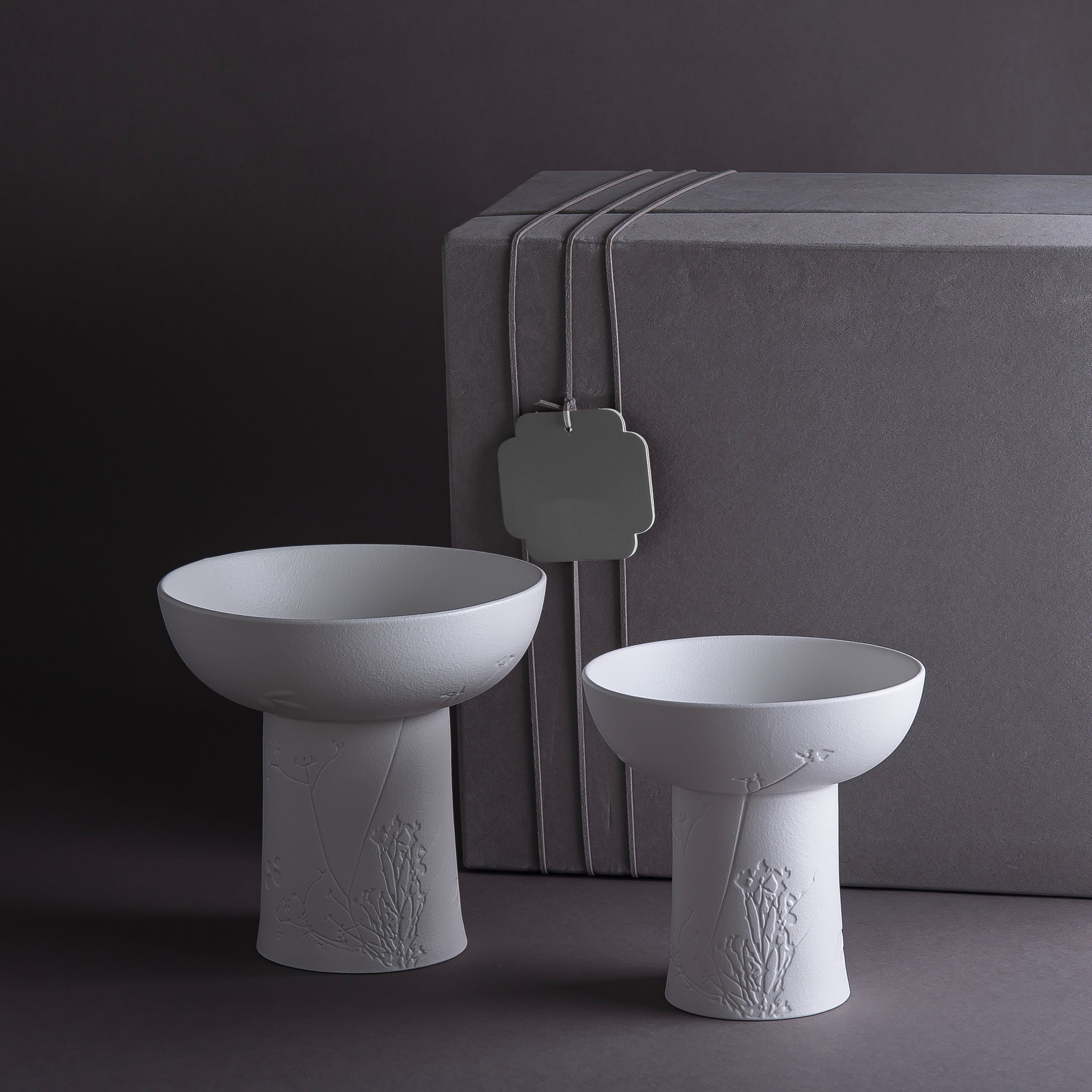 طقم مكون من 2 ستاند سيراميك مع بوكس هدايا - أبيض