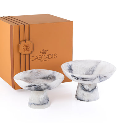 Set of 2 Resin Circular Stand with gift box - White & Black