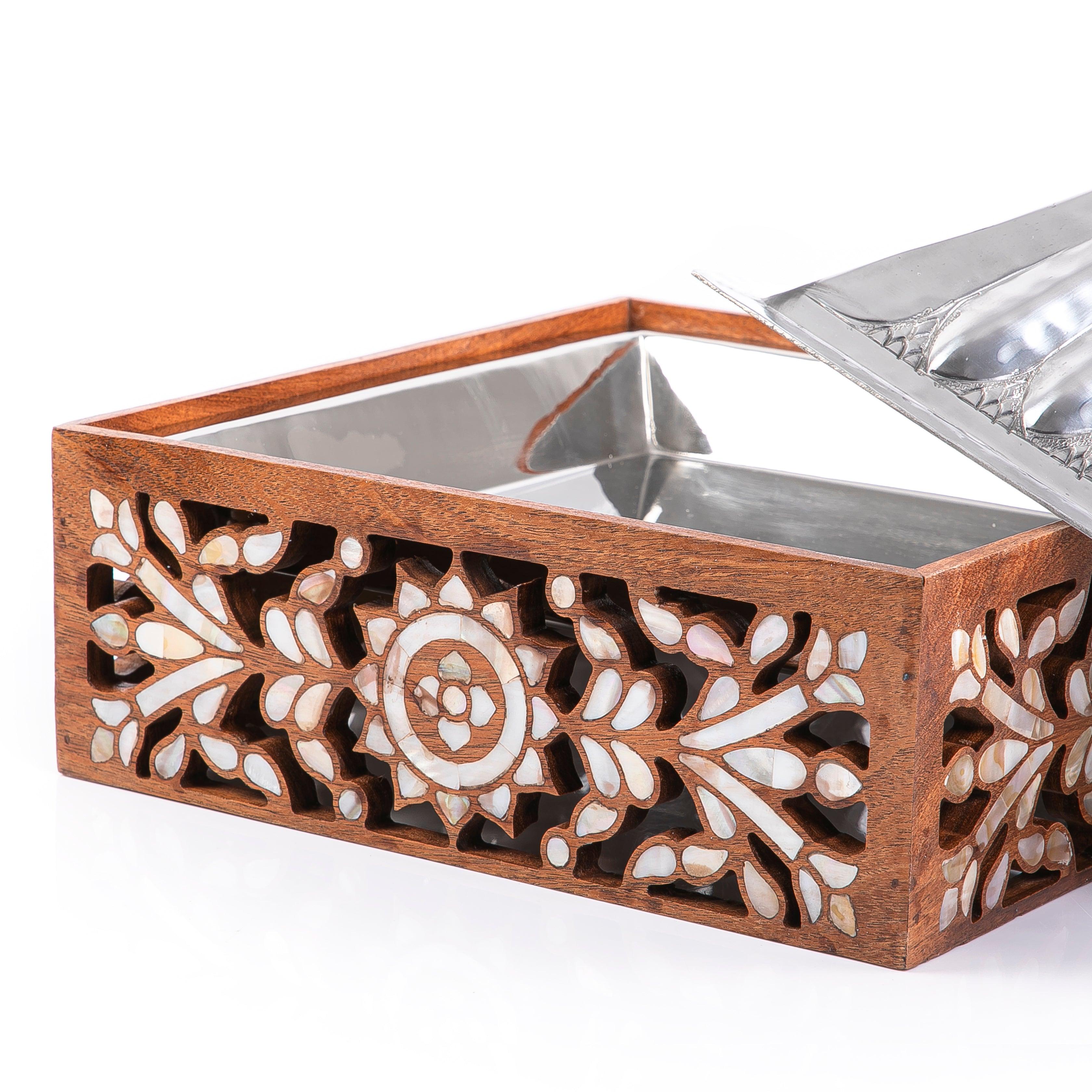 Metal heatkeeper with wooden base - CASCADES