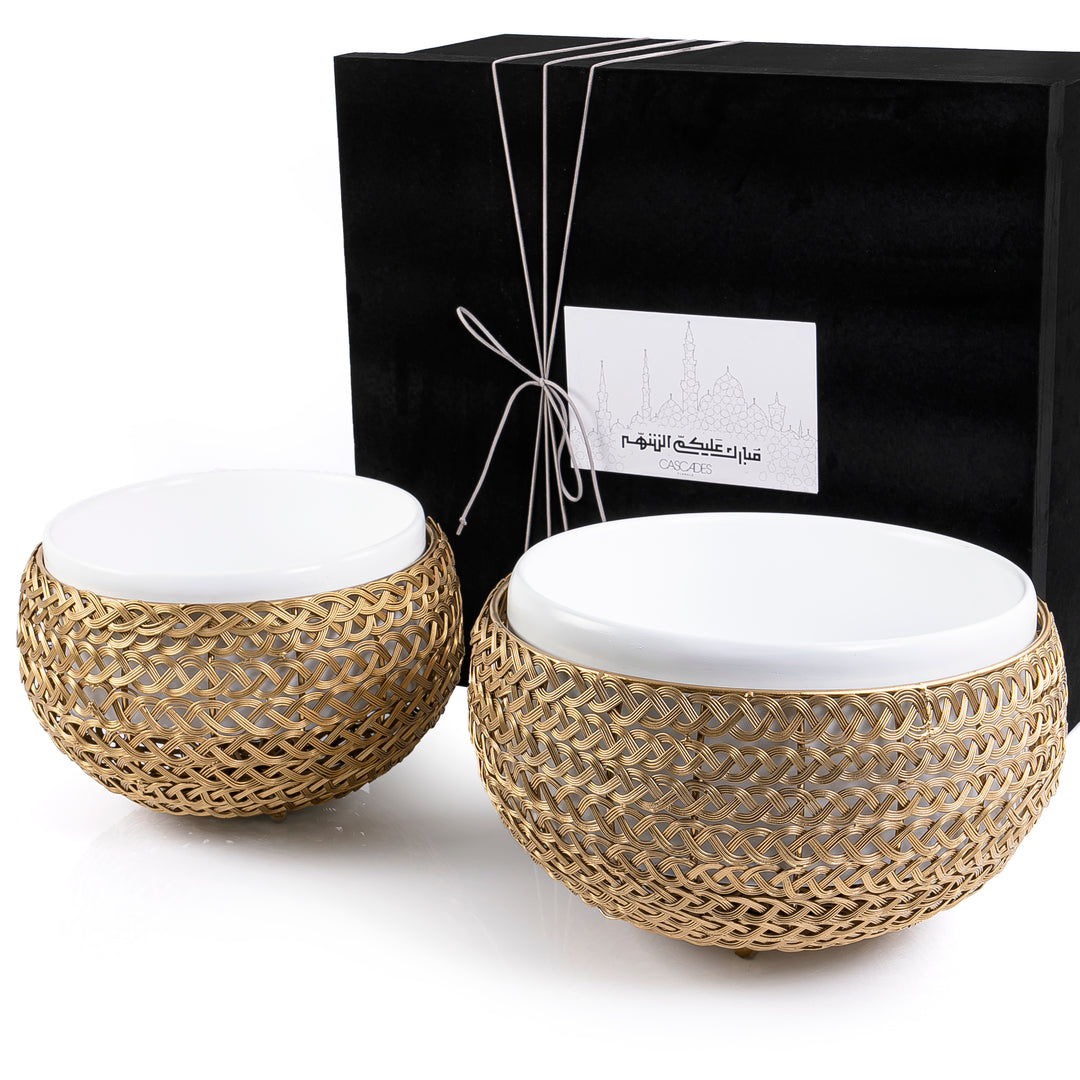 Set of metal bowls with gift box