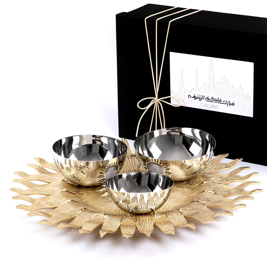 metal plate with 3 bowls and gift box