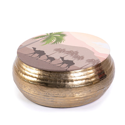 وعاء معدن مع غطاء 