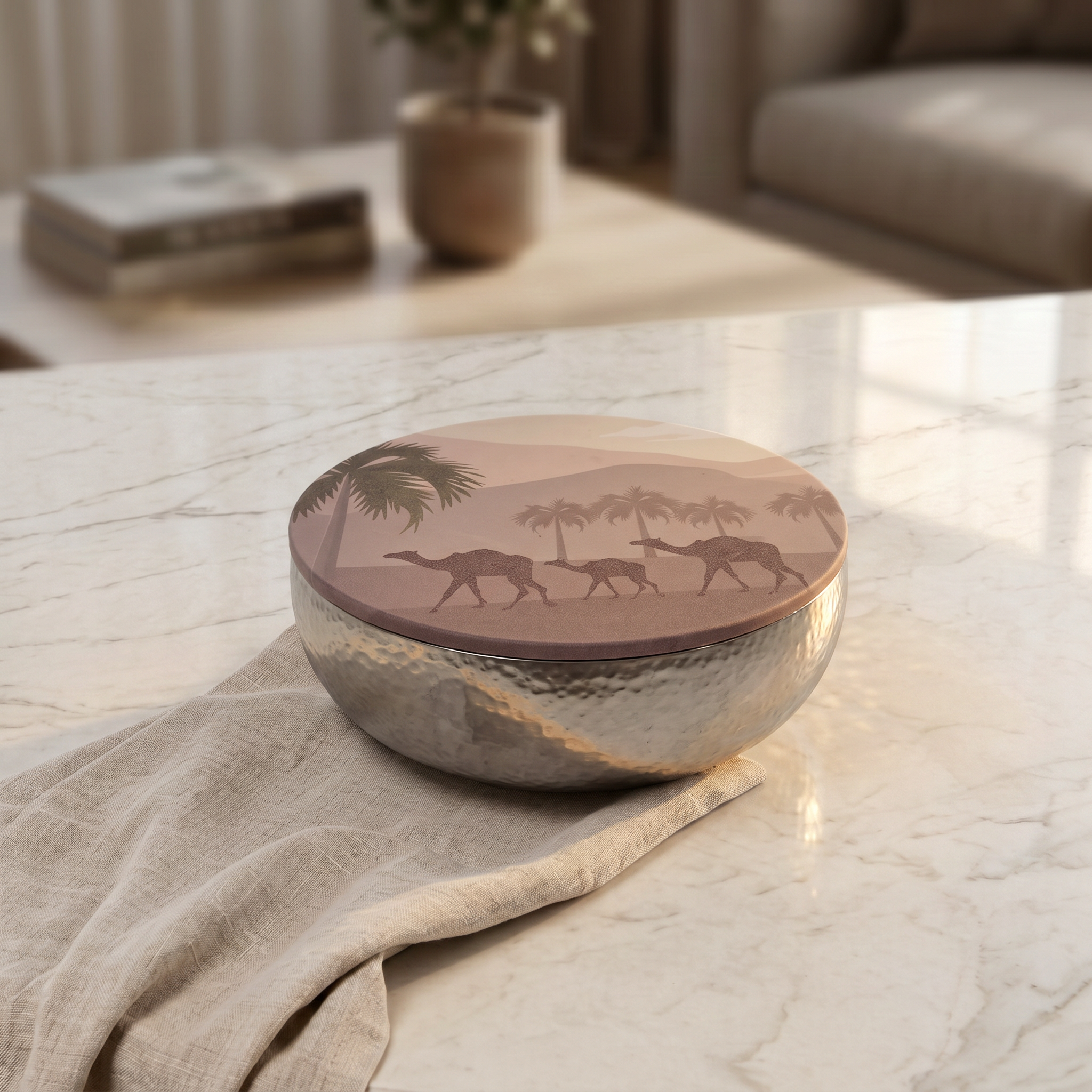 Metal bowl with printed cover