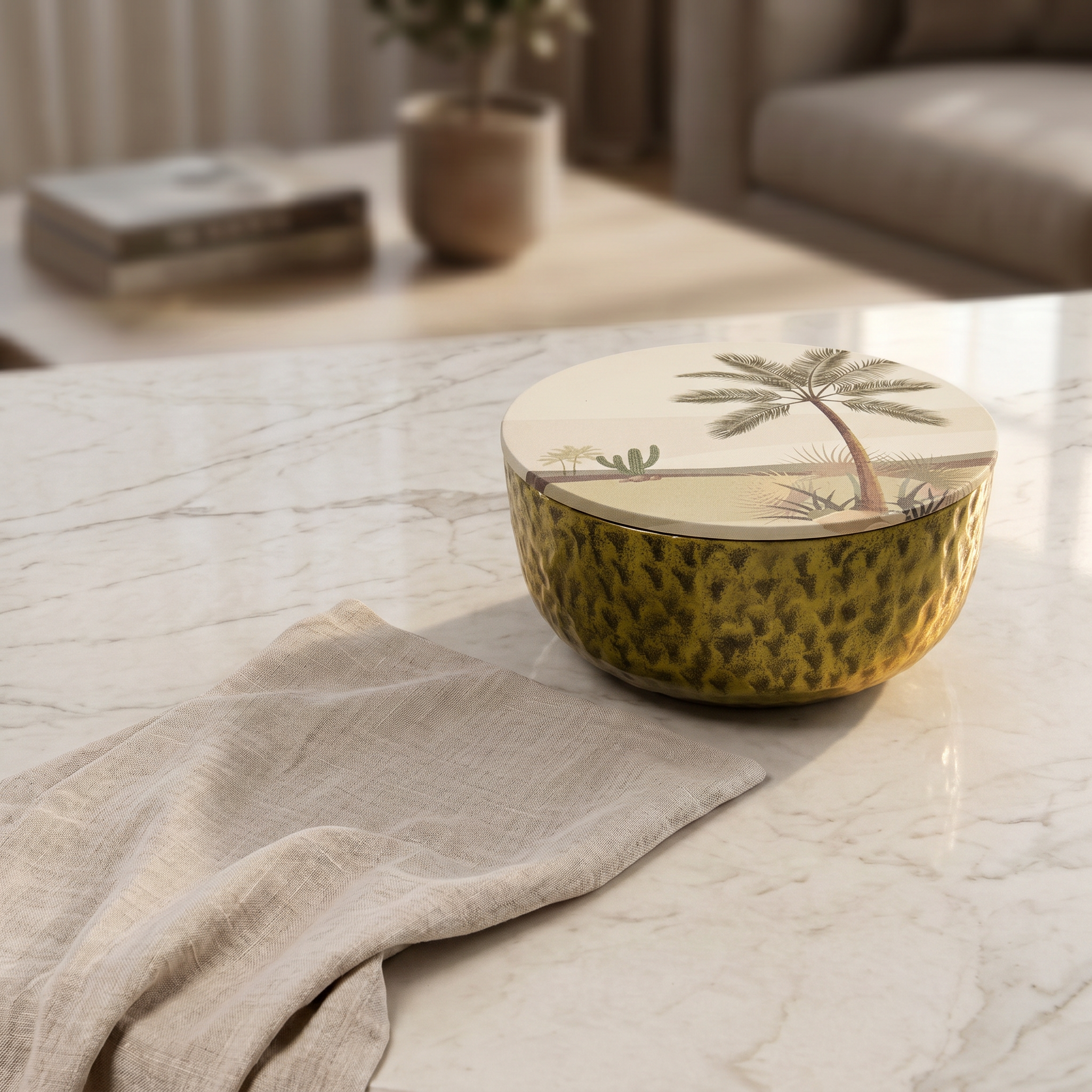 Metal bowl with printed cover