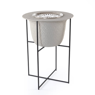 Metal Dua with stand - grey color