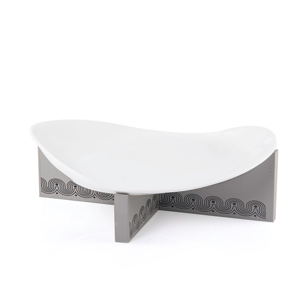 Dark grey leather stand with round ceramic plate