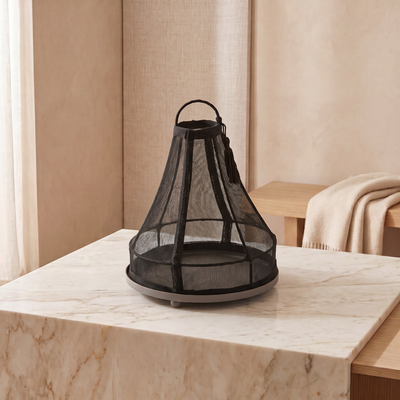 Linen cover with metal base