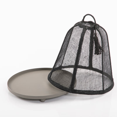 صينية معدن بغطاء كتان