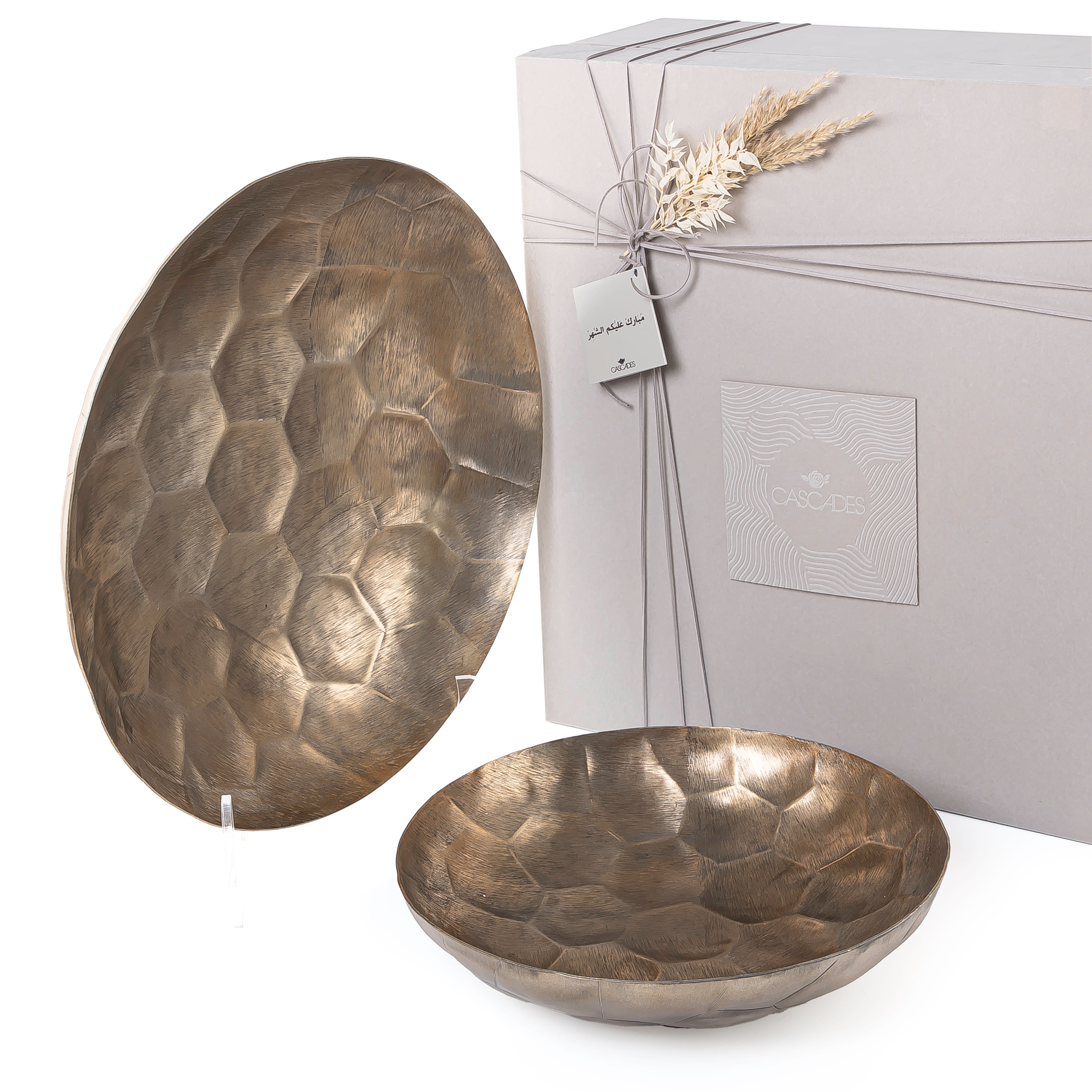 Gold Round Metal plate With Gift Box