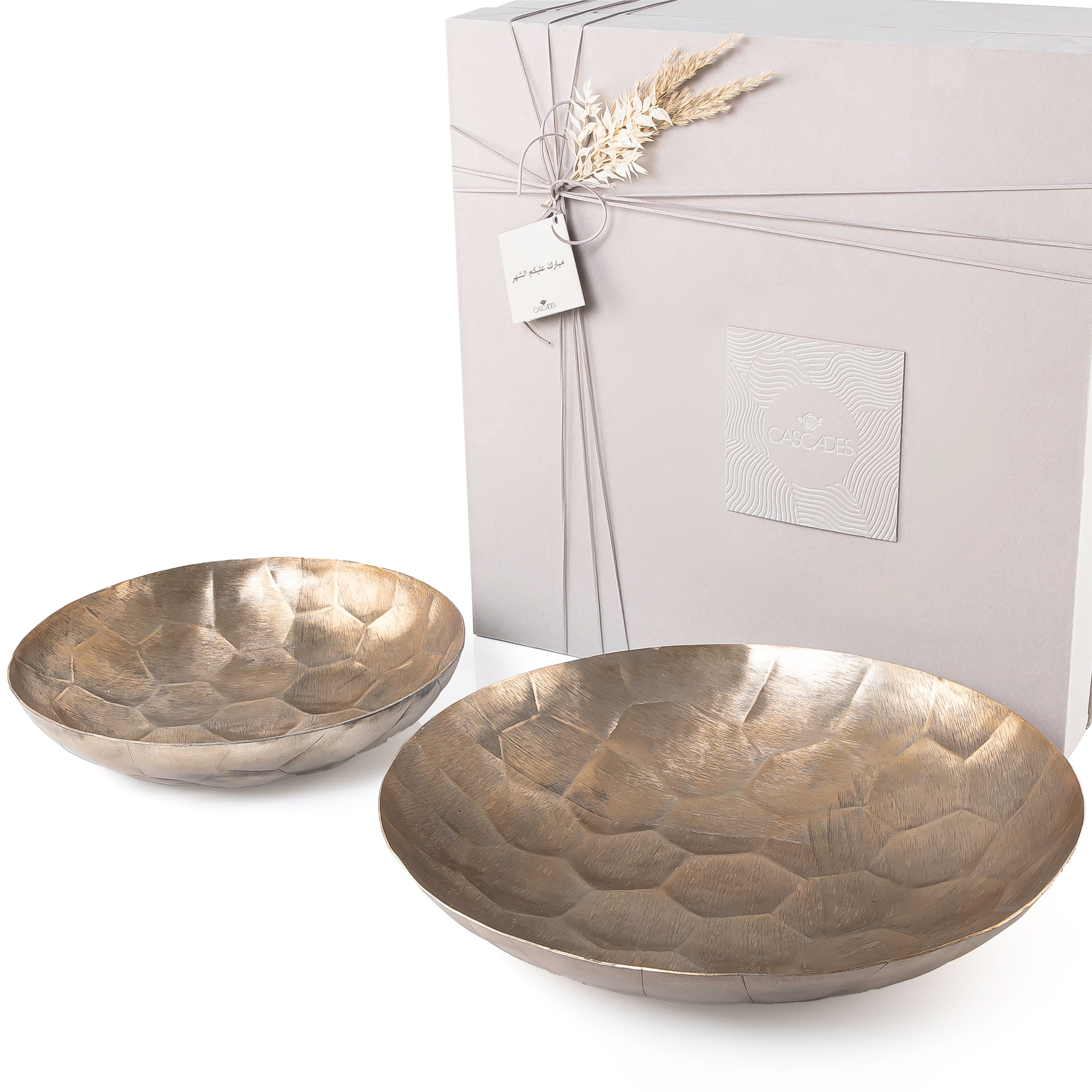 Gold Round Metal plate With Gift Box