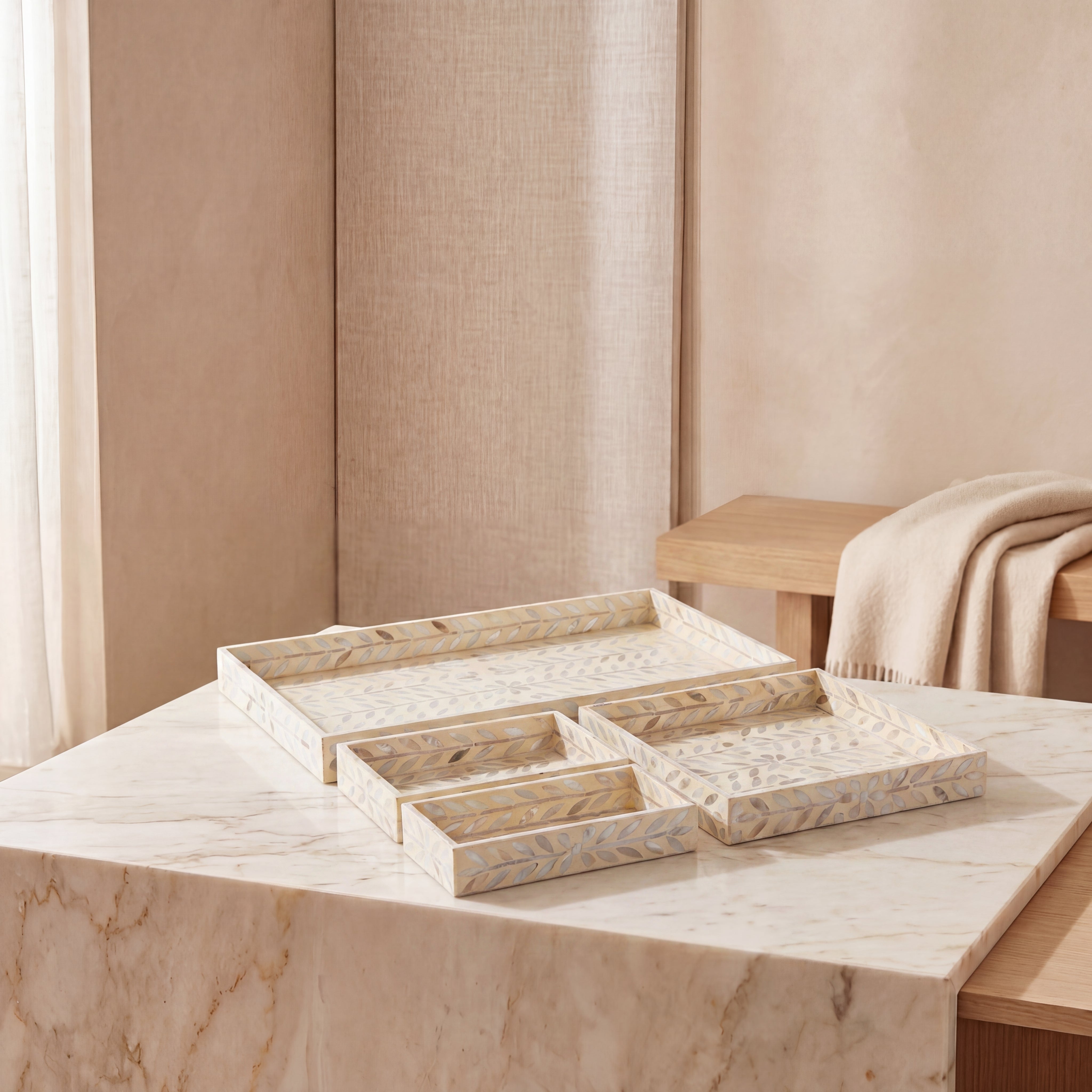 طقم 4 صواني صدف بأحجام مختلفة - كريمي