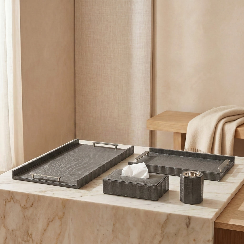 Set of 2 leather trays