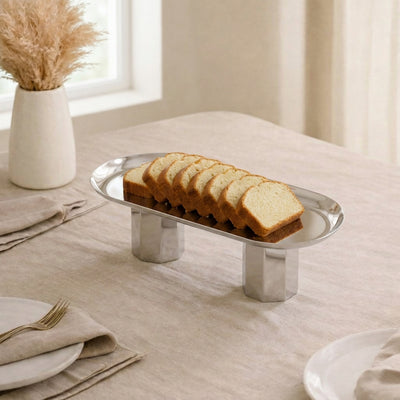 Oval metal stand- silver small