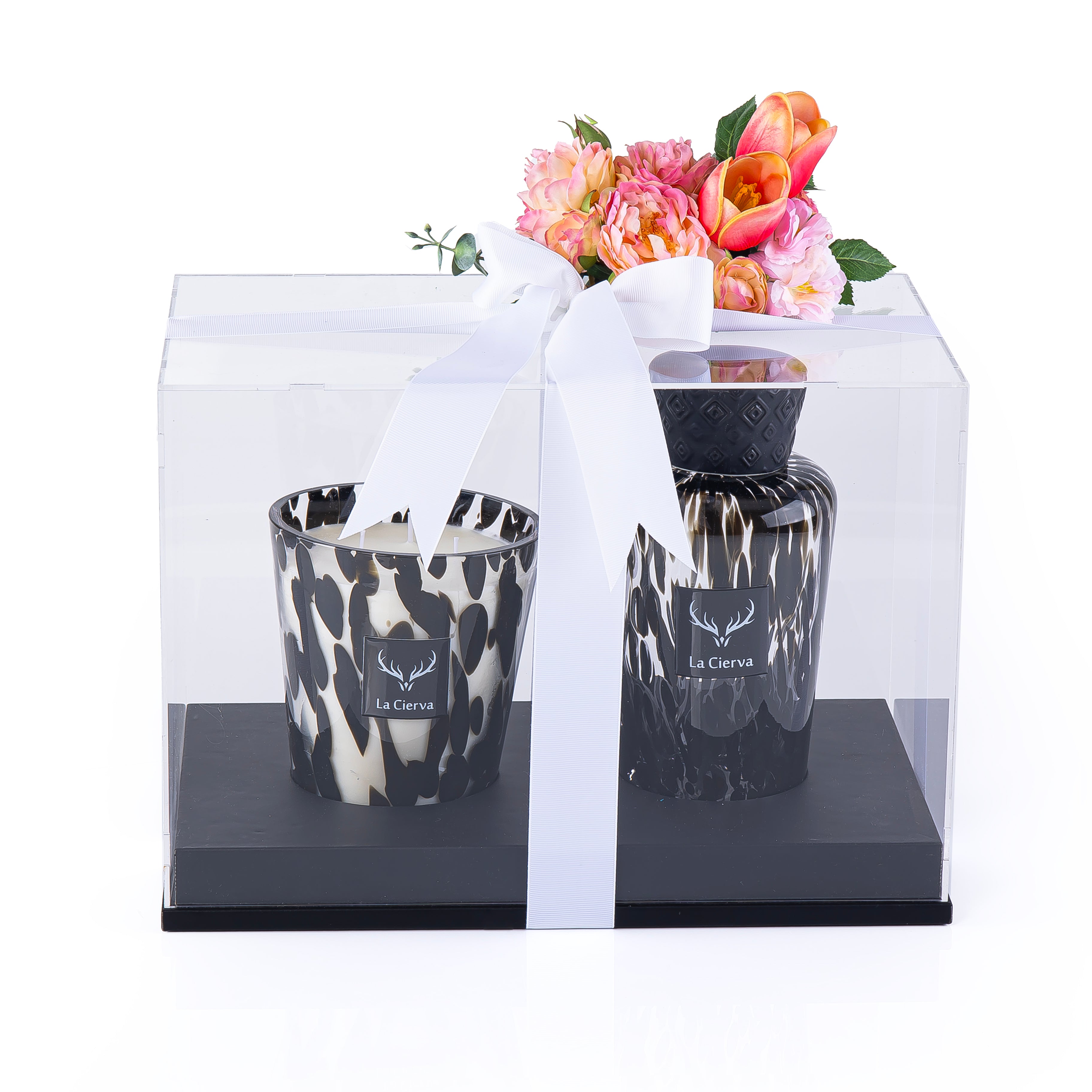 طقم هدية مكون من شمعة و ديفيوزرSilence Forest الاسود من لاسيرفا مع بوكس اكريليك مزين بورد صناعي