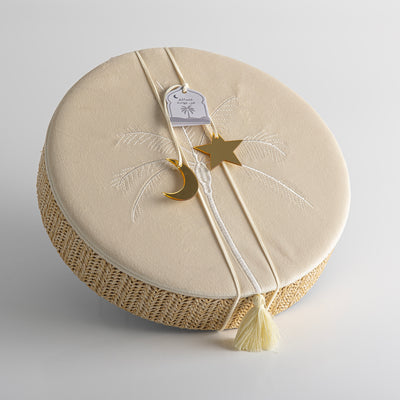 بوكس مجوهرات دائري كبير من الراتان مع غطاء – كريمي