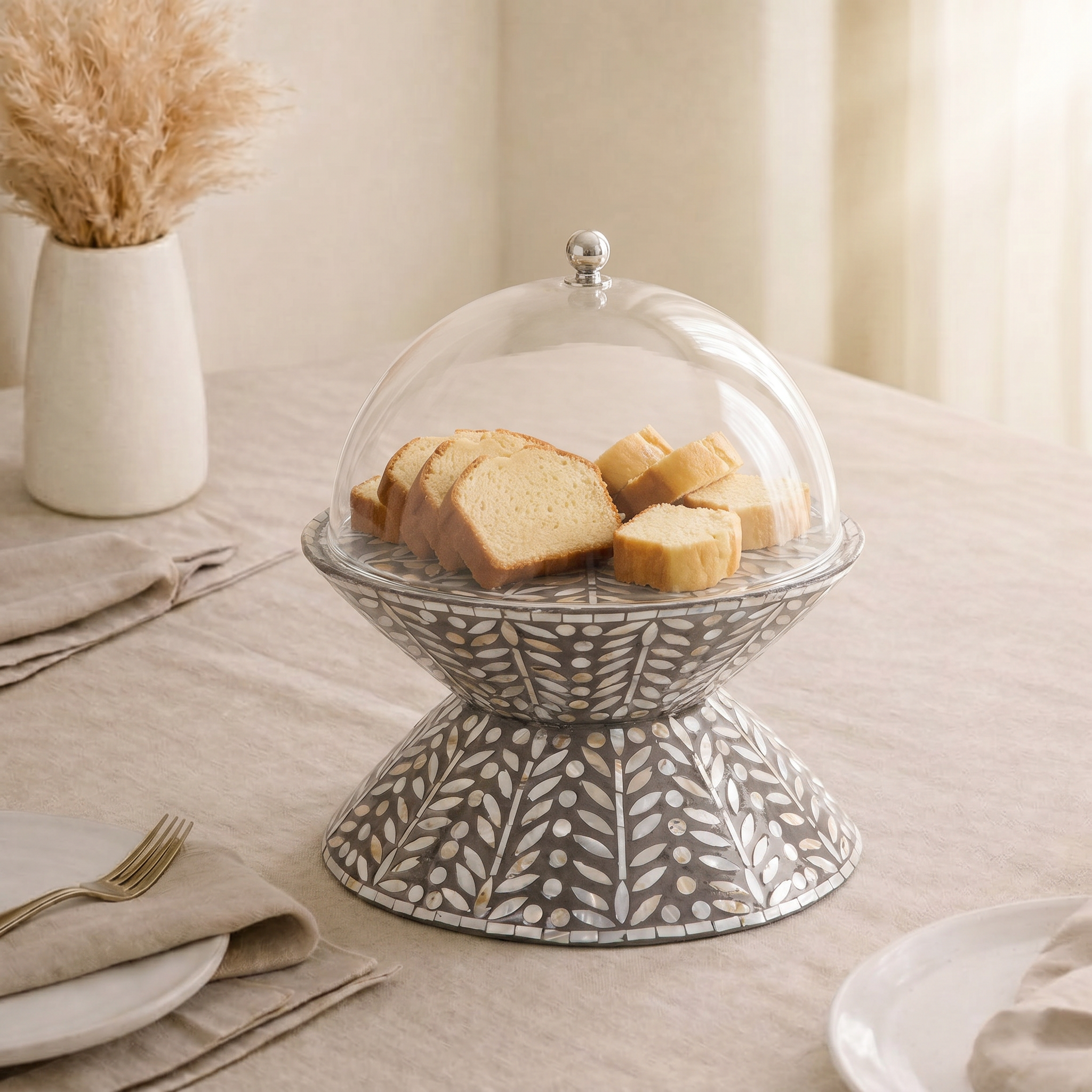 Double face mother of pearl round cake stand with lid - grey L