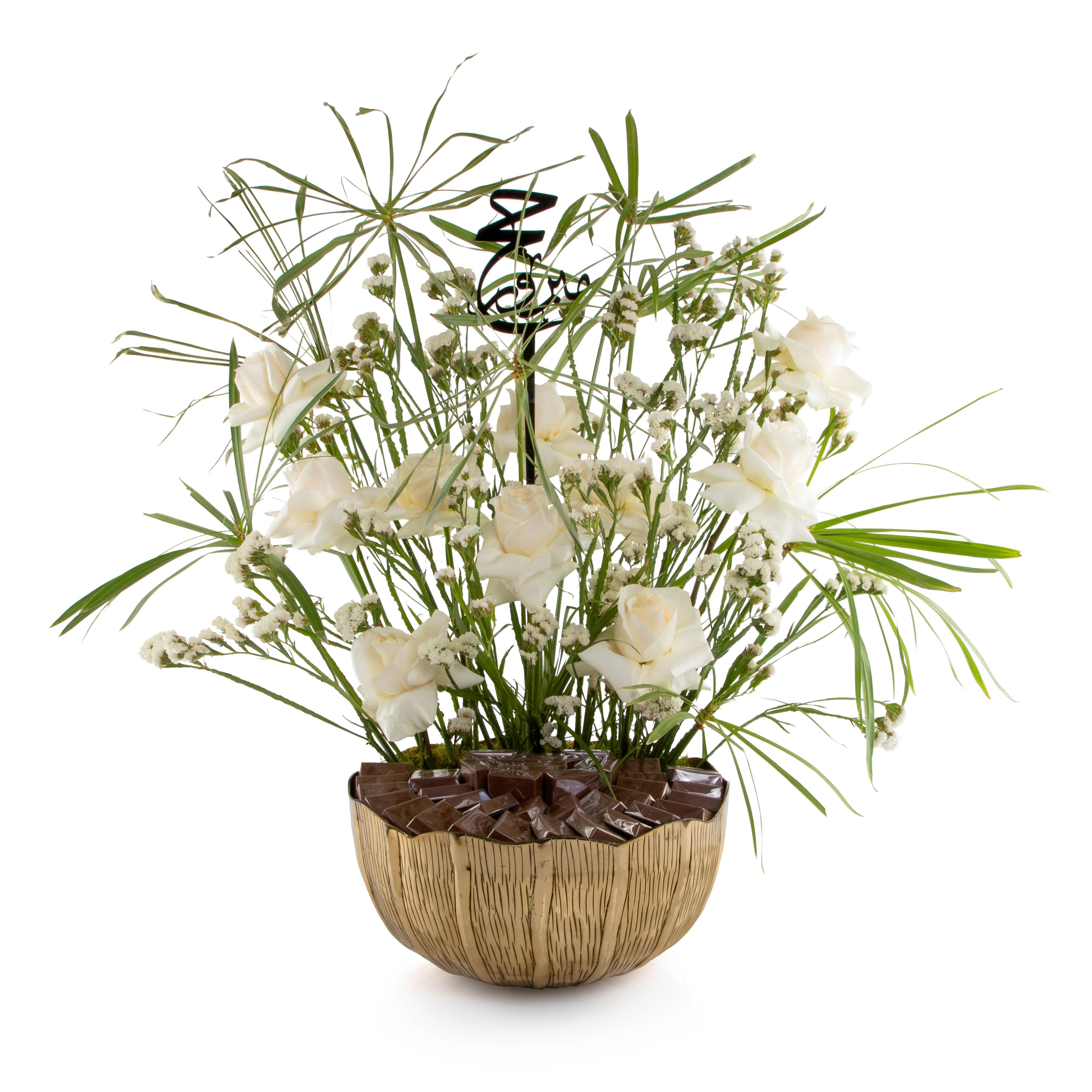 Metal bowl decorated with chocolates and flower - CASCADES