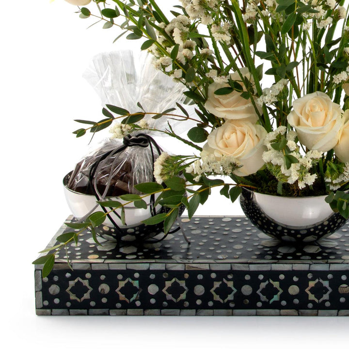 Set of 3 MOP bowl decorated with chocolates and flower - CASCADES