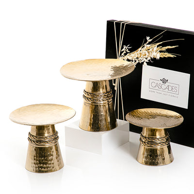 Set of 3 metal stands with gift box