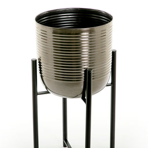 Metal planter with stand - CASCADES