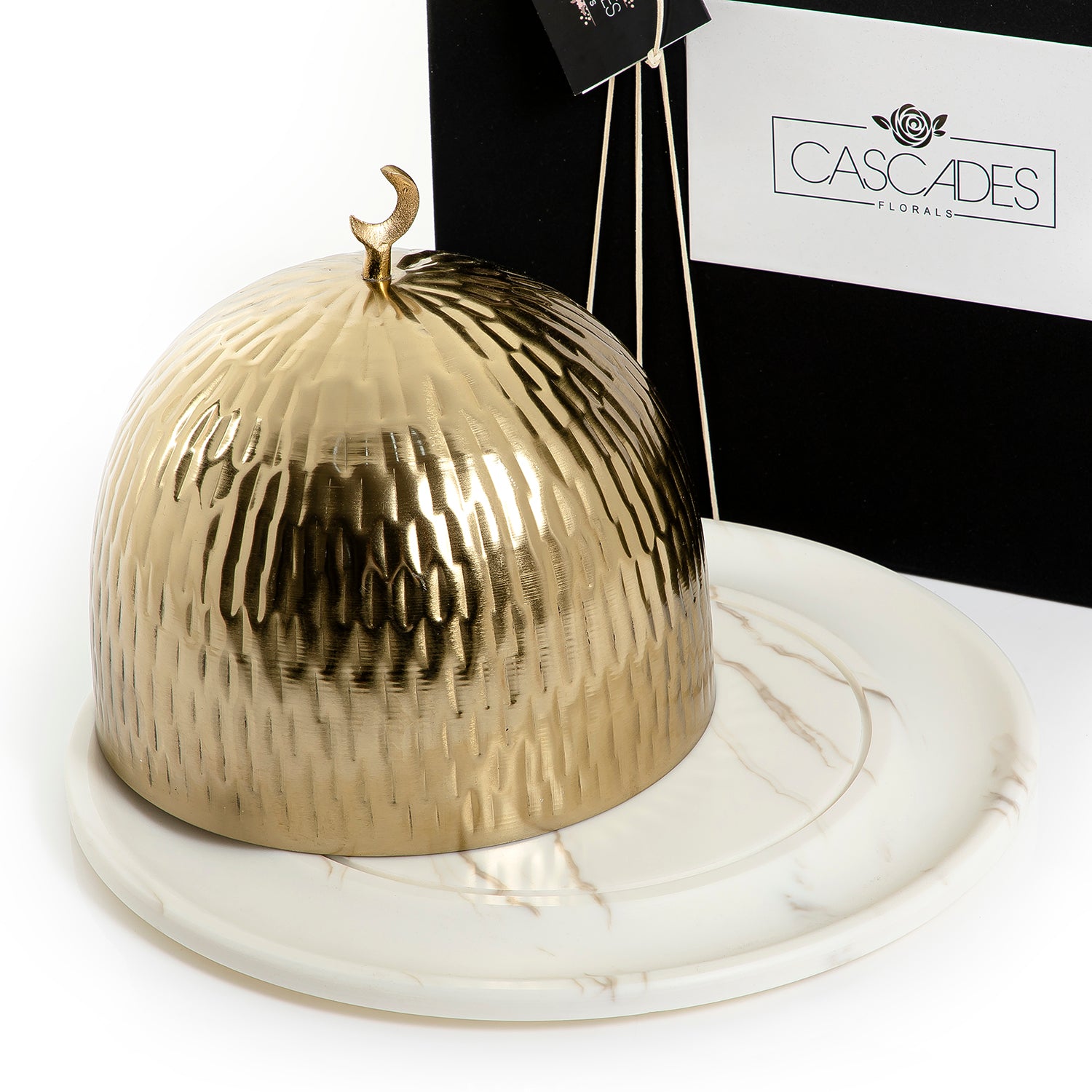 طبق رخام بغطاء معدن