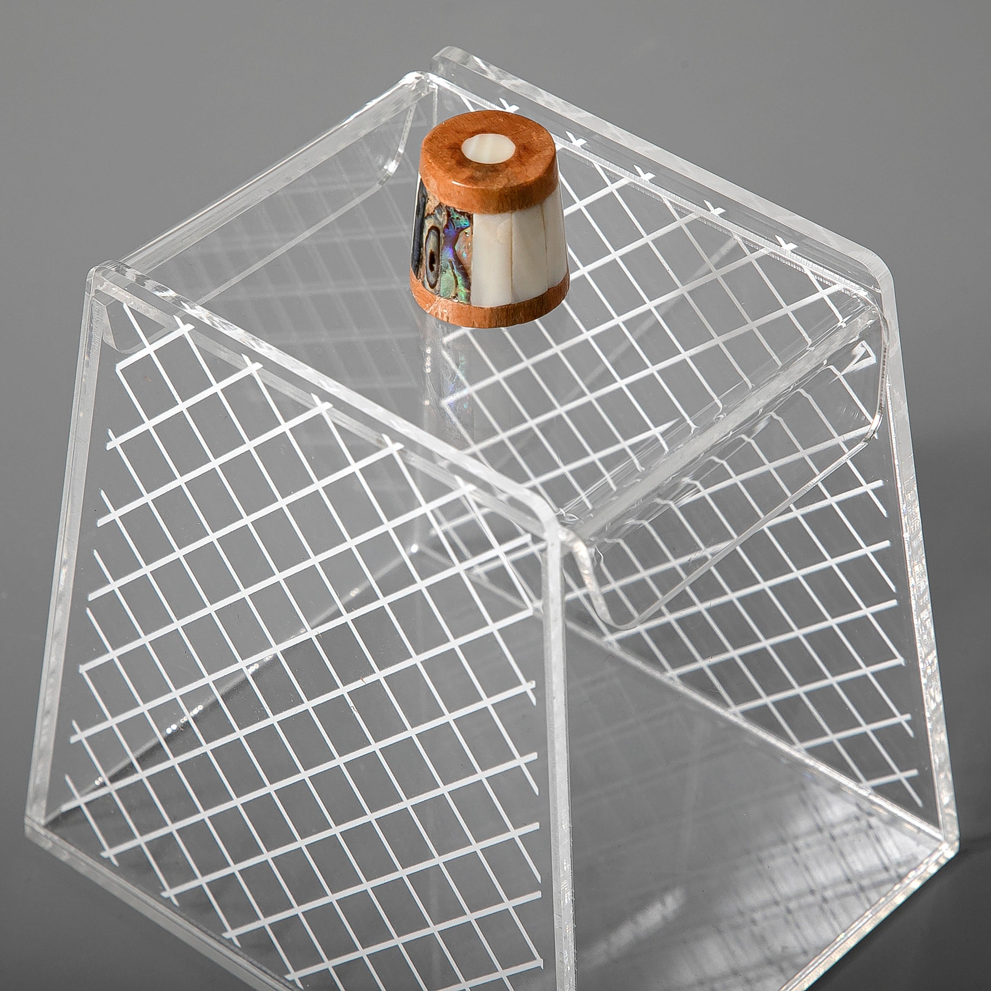 Acrylic box with wooden handle (gergean) - CASCADES